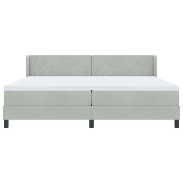 Boxspringbett mit Matratze Hellgrau 200x200 cm Samt