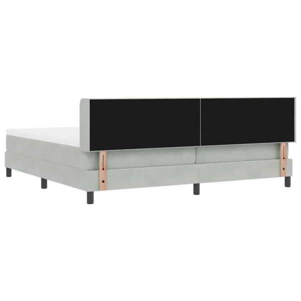 Boxspringbett mit Matratze Hellgrau 200x200 cm Samt