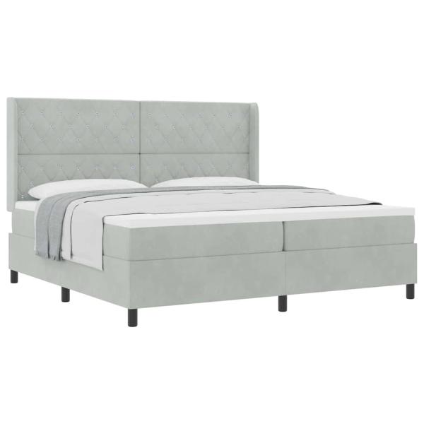 Boxspringbett mit Matratze Hellgrau 200x200 cm Samt