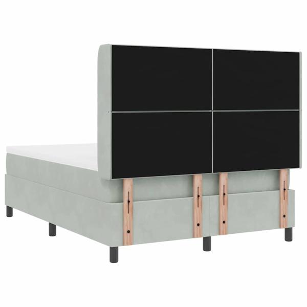 Boxspringbett mit Matratze Hellgrau 140x200 cm Samt