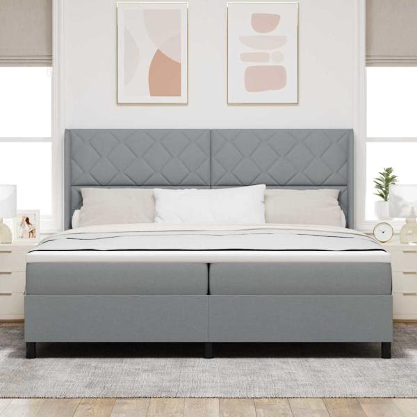 LED Boxspringbett mit Matratze Hellgrau 200x200 cm Stoff