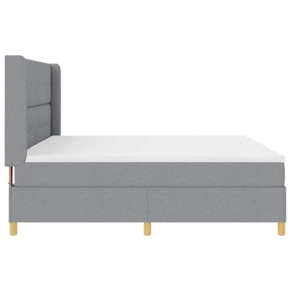 Boxspringbett mit Matratze in Hellgrau, 200x200 cm, Stoff