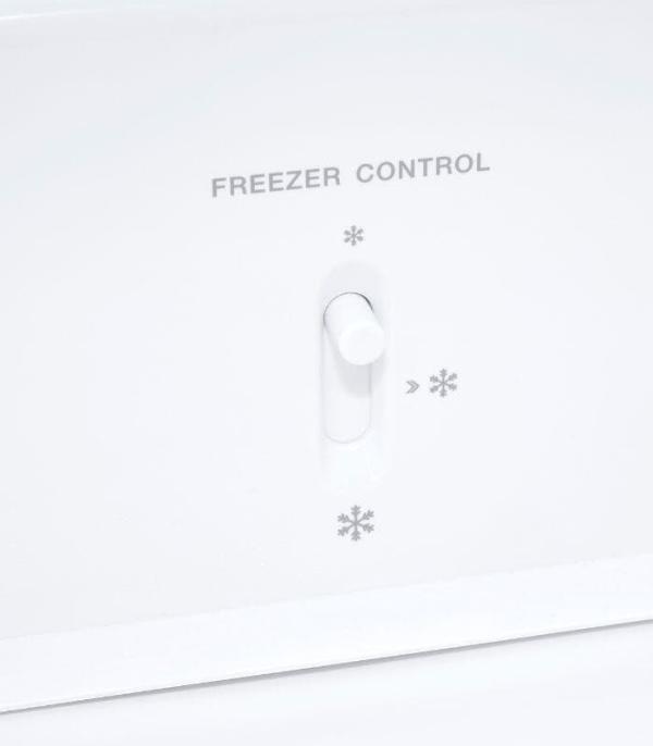 Exquisit KGC250-85-NF-040D Stand Kühl-Gefrierkombination, 54 cm breit, 247 L, NoFrost, LED Beleuchtung, inoxlook