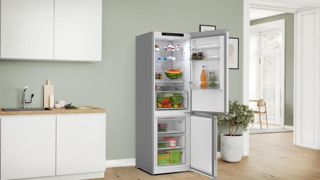 Bosch KGN362LAF Serie 4 Stand Kühl-Gefrierkombination, 60 cm breit, 321 L, Total No Frost, Vitafresh, Super Kühlen, Super Gefrieren, Edelstahloptik