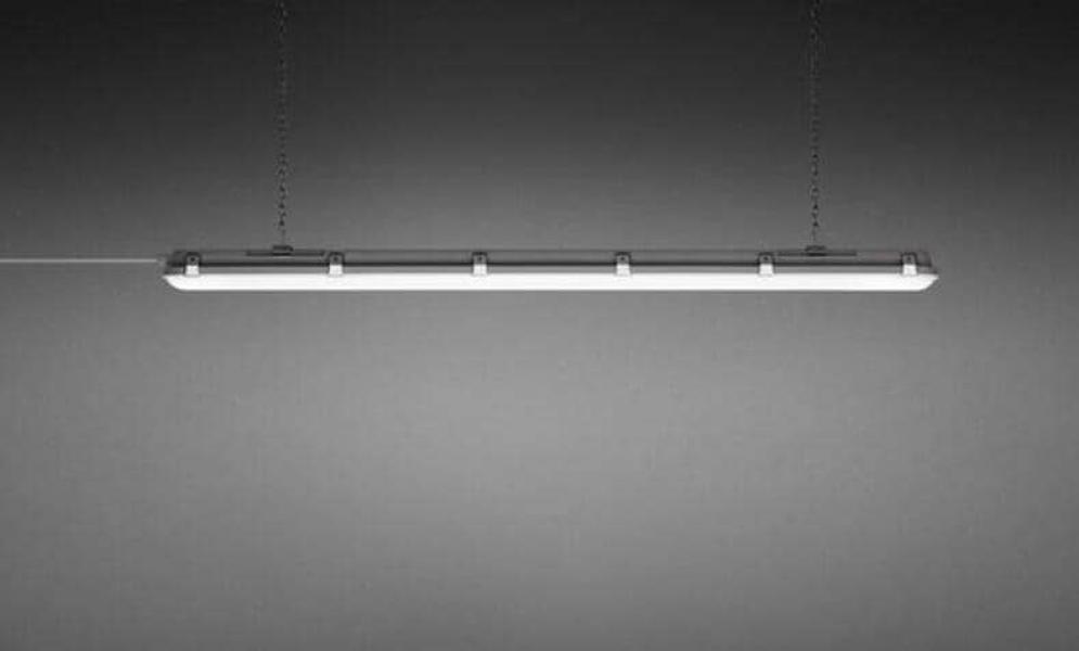 Brumberg HUMID ONE PRO LED-Feuchtraum-Wannenleuchte, 38W, 4900lm, 4000K, IP65, IK08, DALI dimmbar, 1190mm, grau (78114114)