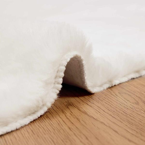 Kunstfell Hasen Teppich Creme 80 x 150 cm Polyester