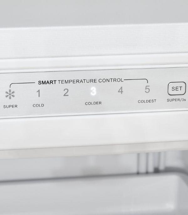 Exquisit GS230-HE-040D Stand Gefrierschrank, 54,4 cm breit, 168 L, weiß