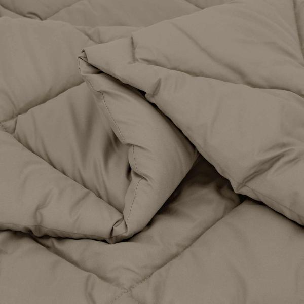 Winterbettdecke Hellgrau 200 x 140 cm Mikrofaser