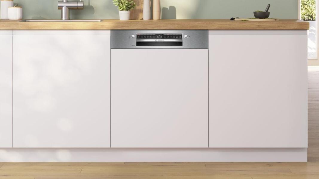 Bosch SMI4HTS14E Serie 4 Teilintegrierter Geschirrspüler, 60 cm breit, 13 Maßgedecke, AquaStop, 6 Programme, Kindersicherung, WLAN, Gebürsteter Stahl