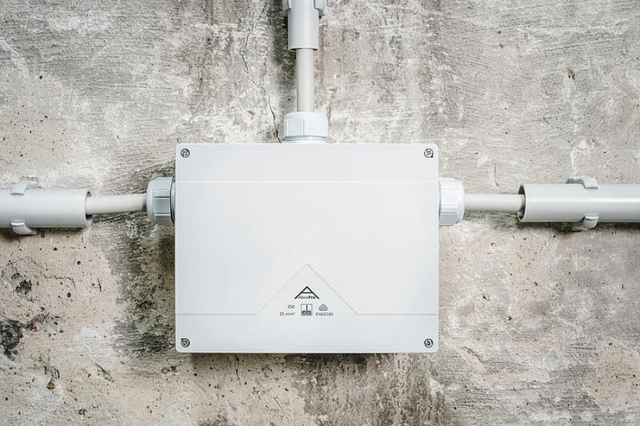 Spelsberg Abox Pro 250-25²/sw Abzweigkasten IP66/IP67/IP69, 252x202x120mm, schwarz (42502001)