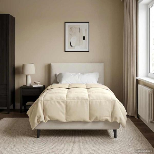 ARDEBO.de - Winterbettdecke 140 x 220 cm Winter Mikrofaser (100% Polyester)
