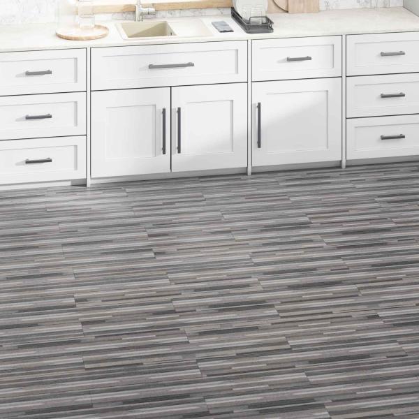 ARDEBO.de - Bodenplanken Gestreiftes Grau 2,51 m² 18 stk. PVC