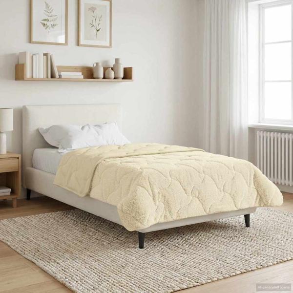 ARDEBO.de - Winterbettdecke 135 x 200 cm Winter Creme Atmungsaktiv