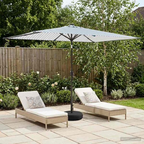 ARDEBO.de - Gartenparasol mit LED-Lichtern und Sockel 200 x 300 cm