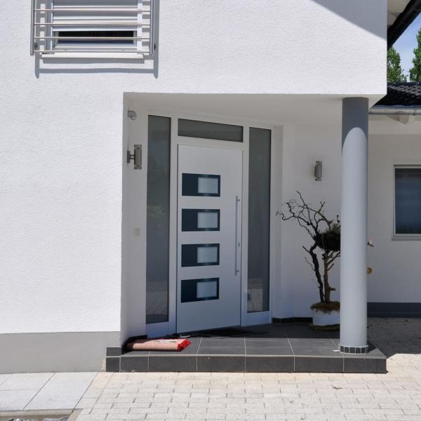 ARDEBO.de - Haustür Weiß 110x210 cm Aluminium und PVC