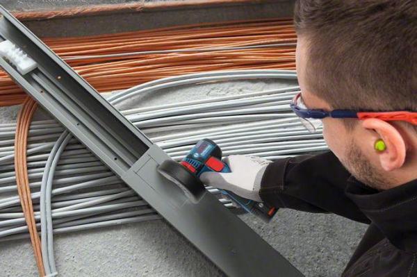 Bosch GWS 12V-76 V-EC Professional Akku Winkelschleifer (06019F2003), Ø 76 mm, 12 V, Sologerät