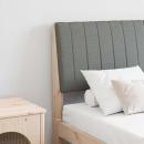 ARDEBO.de - Gepolstertes Kopfteil Dunkelgrau 135 cm Massives Kiefernholz